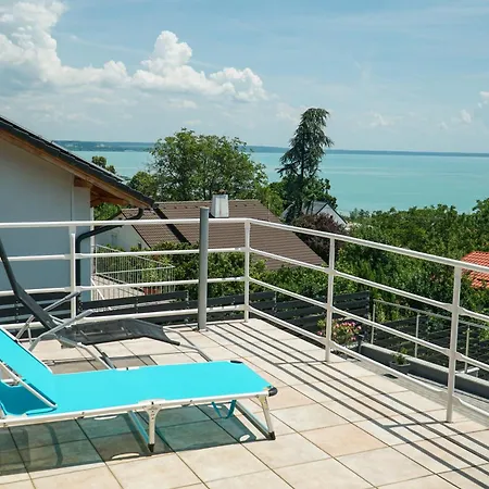 Fuegefa Apartment Balatonalmadi